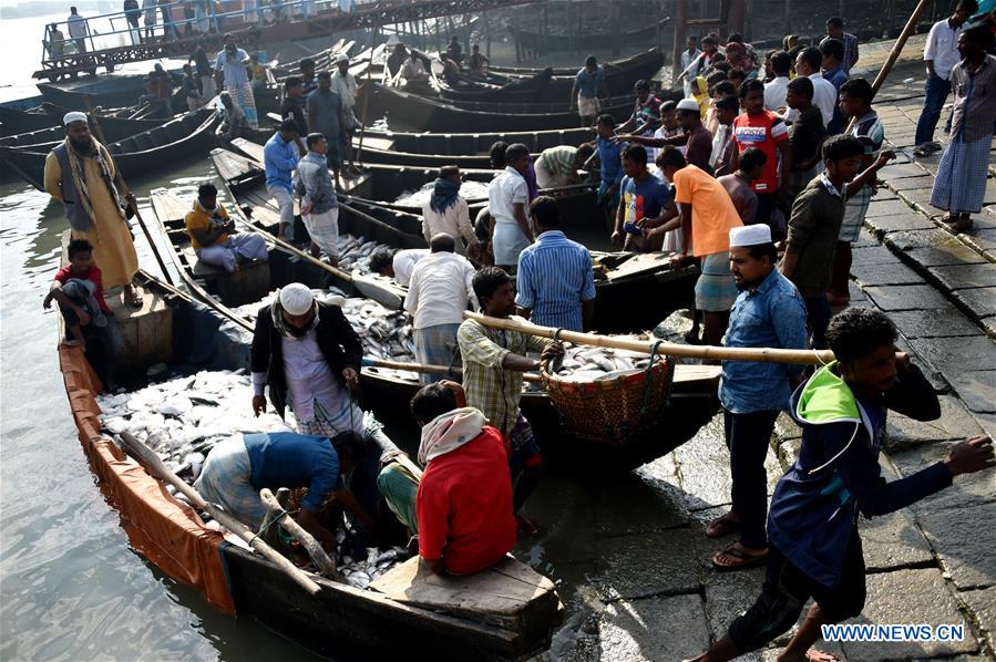 BANGLADESH-COX'S-BAZAR-FISH-LANDING STATION