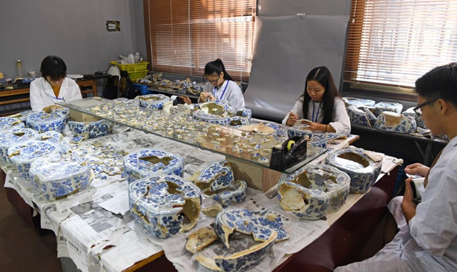 Xinhua Headlines: China's porcelain capital Jingdezhen to emerge as world culture center