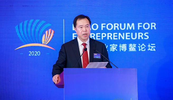 中鐵高新工業(yè)股份有限公司黨委書記、董事長(zhǎng)易鐵軍演講