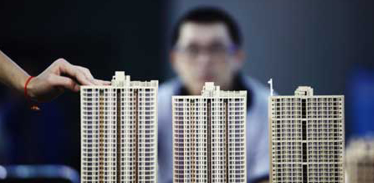 百公里內(nèi)，房價一邊暴漲一邊下跌