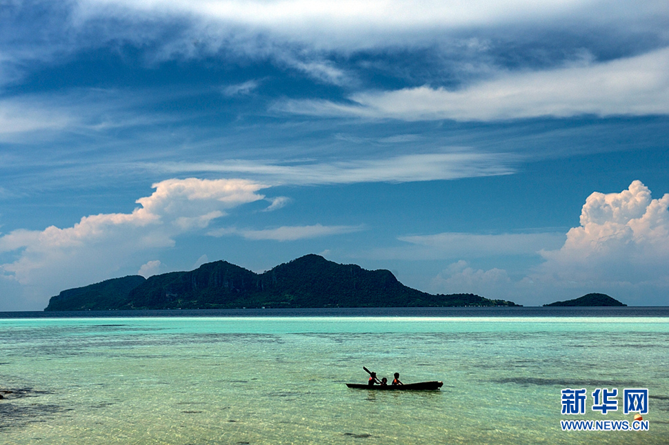 《那藍(lán)天，那碧海，那伊甸園般的神秘之地》