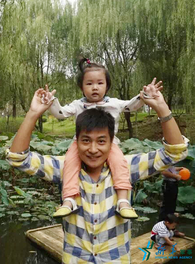 &uarr;資料圖片：張超與女兒合影。