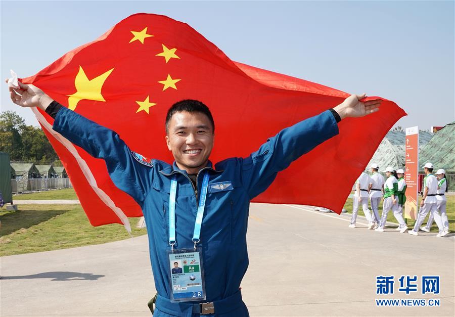 （軍運會）（1）空軍五項&mdash;&mdash;飛行比賽：中國隊奪冠