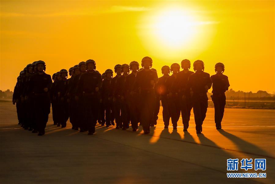 （圖文互動(dòng)）（2）掠海巡天鑄鐵拳&mdash;&mdash;空軍&ldquo;模范轟炸機(jī)大隊(duì)&rdquo;履行新時(shí)代使命任務(wù)記事