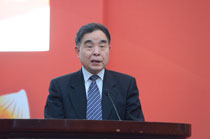 全國人大教科文衛(wèi)委員會(huì)主任委員、清華大學(xué)新聞出版學(xué)院院長柳斌杰致辭