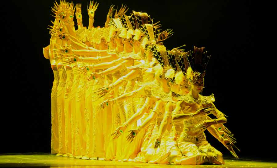 國(guó)僑辦&ldquo;四海同春&rdquo;藝術(shù)團(tuán)在巴西里約熱內(nèi)盧進(jìn)行慰?jī)S演出