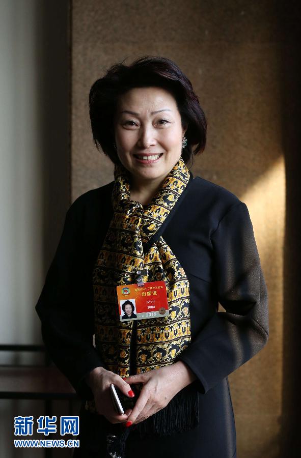 （兩會&middot;快語錄）鄭翔玲：規(guī)范藥品價格 減輕患者負擔(dān)