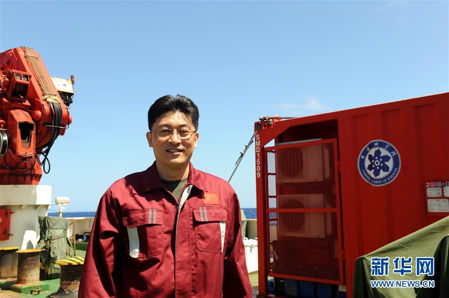 （圖文互動）（2）專訪：海山如此多嬌，然而我們研究太少！&mdash;&mdash;訪&ldquo;科學&rdquo;號麥哲倫海山科考航次首席科學家徐奎棟