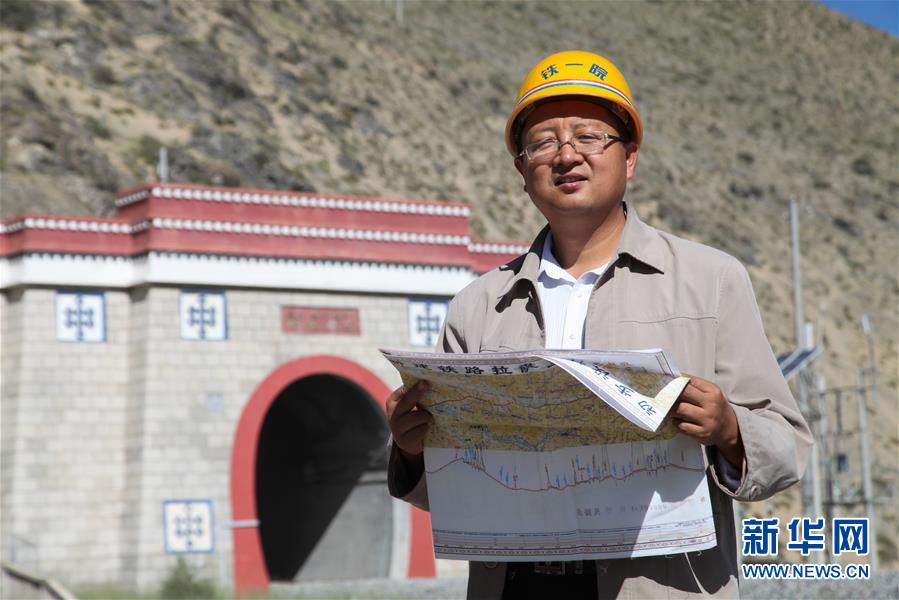 （新時(shí)代奮斗者&middot;圖文互動(dòng)）（1）執(zhí)一事，終一世&mdash;&mdash;記高原鐵路&ldquo;探路者&rdquo;劉爭(zhēng)平