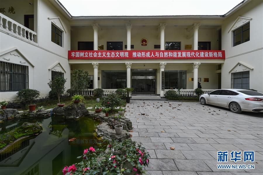 （在習(xí)近平新時(shí)代中國特色社會(huì)主義思想指引下&middot;慶祝改革開放40周年&middot;綠色發(fā)展）（新華全媒頭條&middot;圖文互動(dòng)）（2）綠色發(fā)展：書寫在中國大地上的美麗畫卷