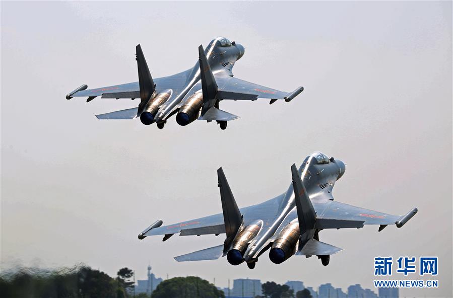 （新華全媒頭條&middot;圖文互動(dòng)）（5）戰(zhàn)鷹，為祖國(guó)奮飛&mdash;&mdash;記空軍航空兵某旅旅長(zhǎng)、特級(jí)飛行員郝井文