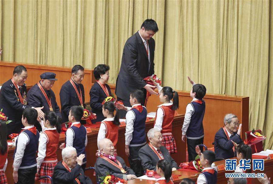 （改革先鋒風(fēng)采&middot;圖文互動(dòng)）（3）&ldquo;希望最大的成功還沒(méi)有到來(lái)&rdquo;&mdash;&mdash;記&ldquo;體育領(lǐng)域交流開(kāi)放的優(yōu)秀代表&rdquo;姚明