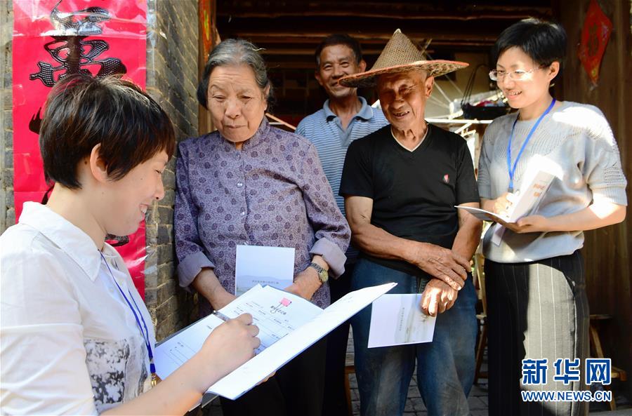 (全面深化改革這五年·圖文互動)(2)推進偉大工程 鍛造堅強核心——十八屆三中全會以來全面深化黨建領(lǐng)域改革綜述