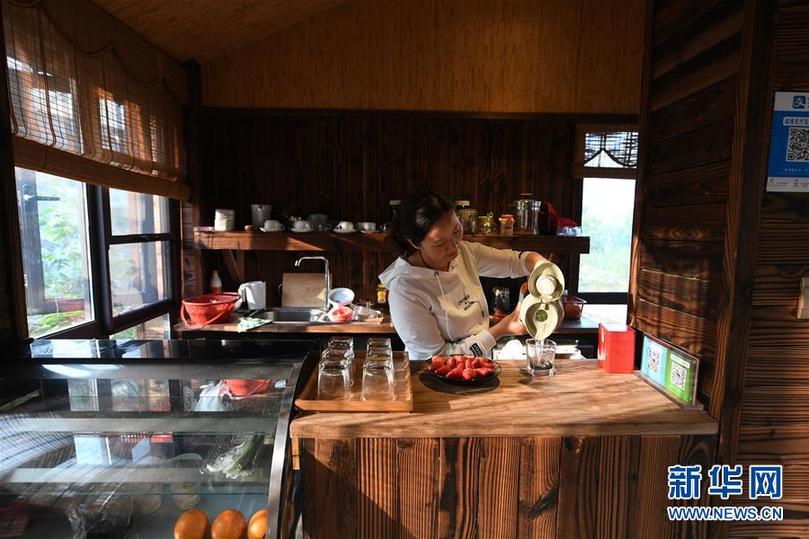 （兩會(huì)前夕看落實(shí)&middot;圖文互動(dòng)）（6）綠色發(fā)展引領(lǐng) 守護(hù)&ldquo;魚(yú)米之鄉(xiāng)&rdquo;&mdash;&mdash;江蘇落實(shí)習(xí)近平總書(shū)記全國(guó)兩會(huì)重要講話精神紀(jì)實(shí)