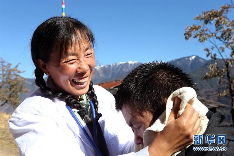 （新華全媒頭條&middot;圖文互動(dòng)）（6）大峽谷里的&ldquo;背簍醫(yī)生&rdquo;