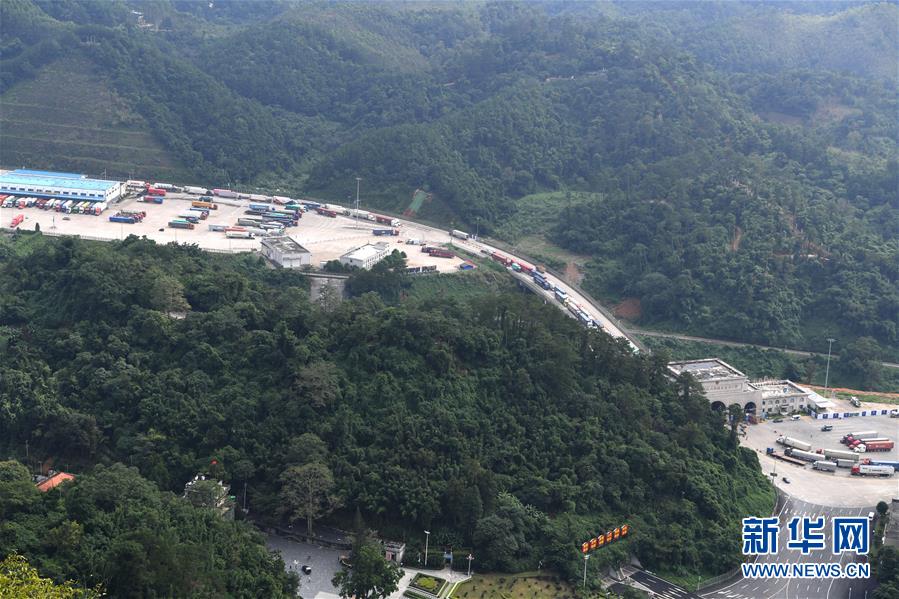 （兩會前夕看落實(shí)&middot;圖文互動）（4）開放合作走活發(fā)展&ldquo;新棋局&rdquo;－－廣西落實(shí)習(xí)近平總書記全國兩會重要講話精神紀(jì)實(shí)