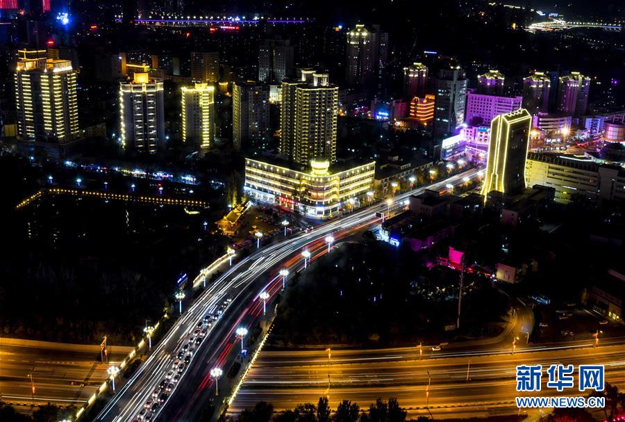 （兩會前夕看落實&middot;圖文互動）（1）牢記囑托增進民族團結(jié) 凝心聚力建設美麗新疆&mdash;&mdash;新疆落實習近平總書記全國兩會重要講話精神紀實