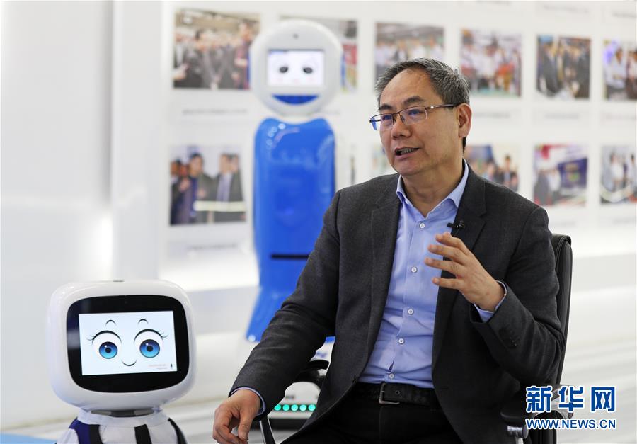 （愛國情 奮斗者&middot;圖文互動）（2）青春，就是用來奮斗的&mdash;&mdash;記沈陽新松機器人自動化股份有限公司創(chuàng)始人兼總裁曲道奎