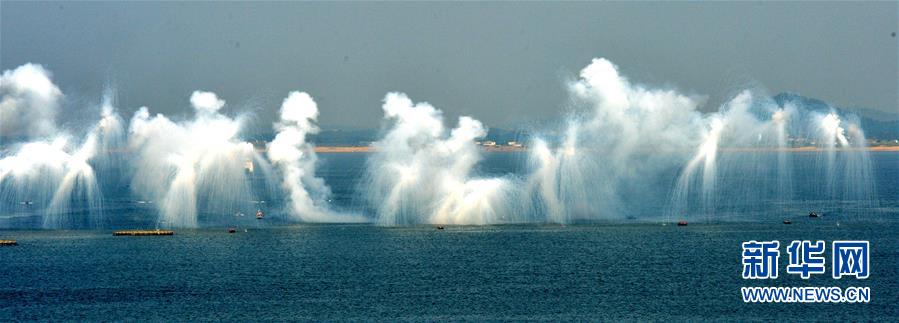 （新華全媒頭條&middot;人民海軍70年&middot;圖文互動）（10）向海圖強春潮涌&mdash;&mdash;黨中央、中央軍委和習(xí)主席關(guān)心人民海軍建設(shè)發(fā)展紀(jì)實