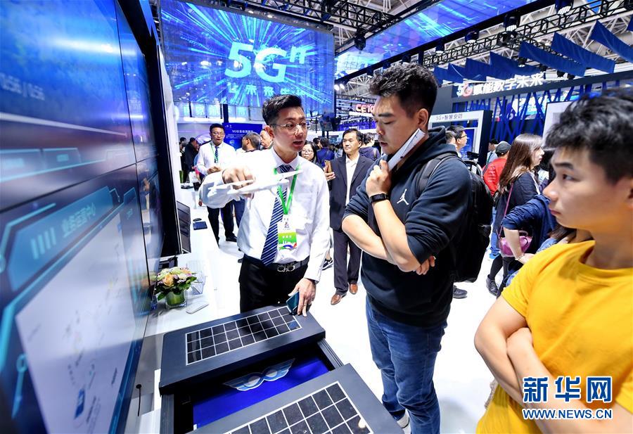 （新華全媒頭條&middot;圖文互動(dòng)）（11）從&ldquo;數(shù)字中國&rdquo;看中國發(fā)展新信號、新亮點(diǎn)、新趨勢