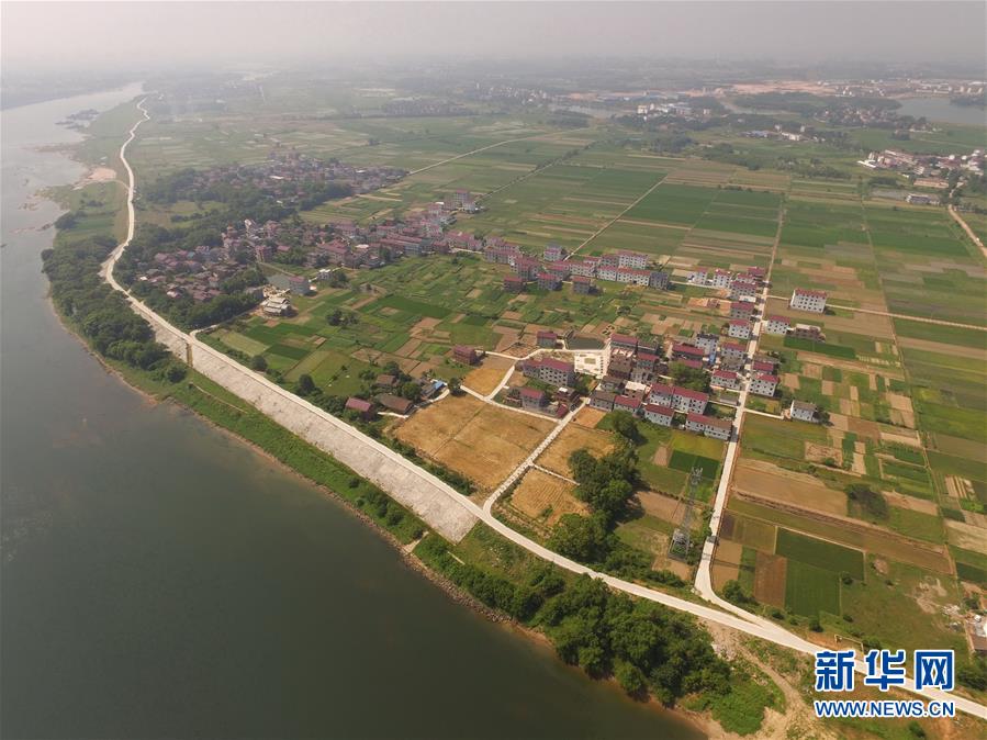 （新華全媒頭條&middot;壯麗70年&middot;奮斗新時(shí)代&mdash;&mdash;共和國發(fā)展成就巡禮&middot;圖文互動）（8）不渝的初心 壯麗的答卷&mdash;&mdash;革命老區(qū)江西70年發(fā)展巡禮