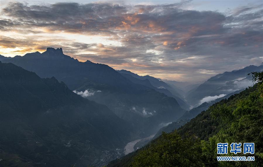 （新華全媒頭條&middot;決戰(zhàn)決勝脫貧攻堅(jiān)&middot;圖文互動(dòng)）（11）為了人與自然和諧共生&mdash;&mdash;云南&ldquo;三江并流&rdquo;地區(qū)決戰(zhàn)精準(zhǔn)脫貧的&ldquo;生態(tài)畫卷&rdquo;