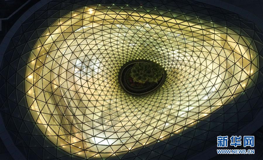 （在習(xí)近平新時(shí)代中國特色社會主義思想指引下&mdash;&mdash;新時(shí)代新作為新篇章&middot;總書記關(guān)切開放事&middot;圖文互動(dòng)）（5）開放的故事講不完&mdash;&mdash;海南開放再&ldquo;提速&rdquo;