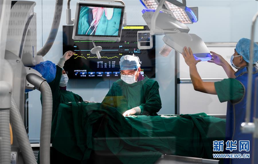 （在習(xí)近平新時(shí)代中國特色社會主義思想指引下&mdash;&mdash;新時(shí)代新作為新篇章&middot;總書記關(guān)切開放事&middot;圖文互動(dòng)）（8）開放的故事講不完&mdash;&mdash;海南開放再&ldquo;提速&rdquo;