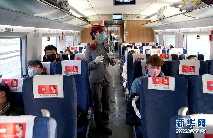 (新華全媒頭條·圖文互動)(6)沖寒已覺東風暖——記習(xí)近平總書記在浙江調(diào)研疫情防控和復(fù)工復(fù)產(chǎn)