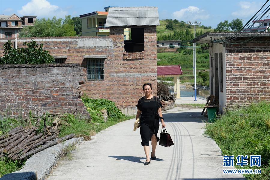 （圖文互動(dòng)）（2）湘南深山，堅(jiān)守扶貧一線的黨員之家