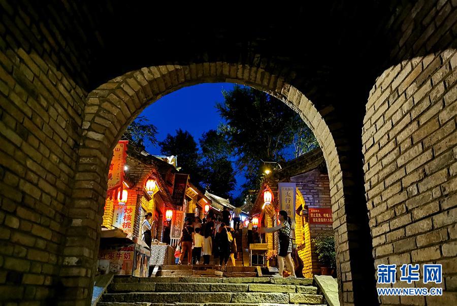 （決戰(zhàn)決勝脫貧攻堅(jiān)&middot;圖文互動(dòng)）（2）愚公村里看變遷