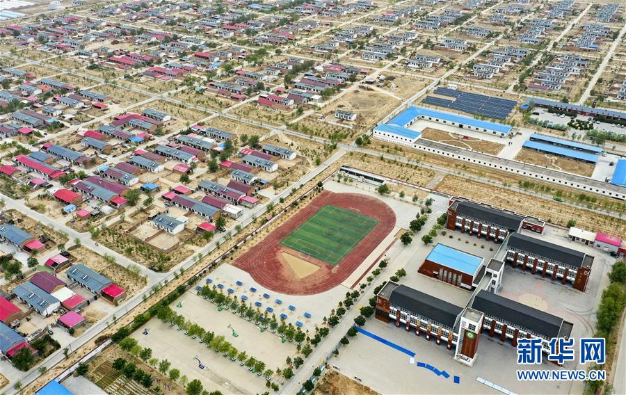 （新華全媒頭條&middot;走向我們的小康生活&middot;圖文互動）（1）23萬人的命運(yùn)轉(zhuǎn)折&mdash;&mdash;我國最大易地生態(tài)移民安置區(qū)的脫貧密碼