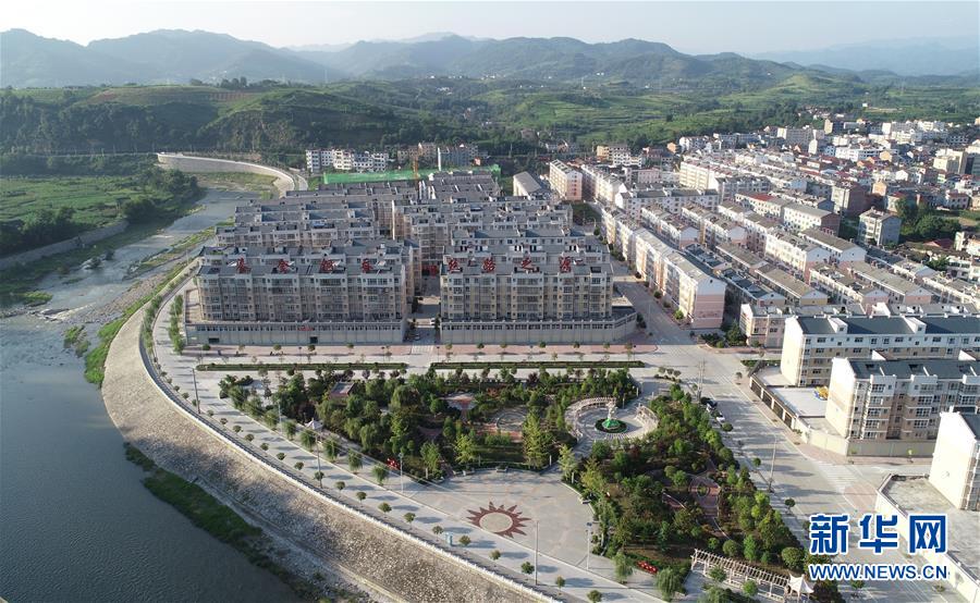 （走向我們的小康生活&middot;圖文互動）（1）&ldquo;樓上過日子，樓下賺票子&rdquo;&mdash;&mdash;來自陜西安康的易地扶貧搬遷一線觀察