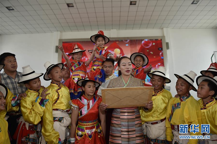 （集中連片特困地區(qū)貧困村調(diào)研行&middot;圖文互動(dòng)）（1）長江源村人的兩個(gè)家和幸福夢(mèng)&mdash;&mdash;青海格爾木市長江源村脫貧調(diào)查