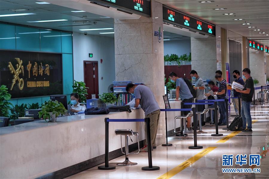 （新華全媒頭條&middot;圖文互動(dòng)）（10）海納百川共揚(yáng)帆&mdash;&mdash;黨的十九大以來以習(xí)近平同志為核心的黨中央引領(lǐng)中國(guó)高水平對(duì)外開放紀(jì)實(shí)