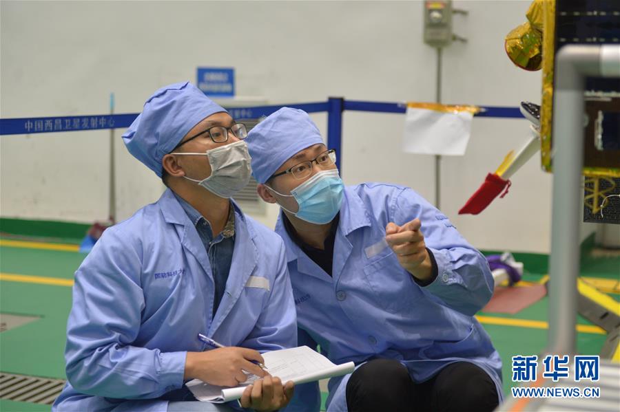 （在習(xí)近平強(qiáng)軍思想指引下&middot;我們在戰(zhàn)位報(bào)告&middot;圖文互動）（3）向著未來戰(zhàn)場沖鋒&mdash;&mdash;國防科技大學(xué)科研創(chuàng)新記事