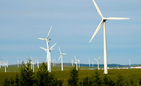 航拍&ldquo;風(fēng)電之都&rdquo;輝騰錫勒草原風(fēng)力發(fā)電場(chǎng)