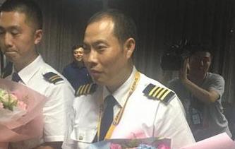 空中驚魂 奇跡備降！&ldquo;英雄機(jī)組&rdquo;太牛了