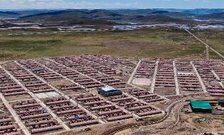 青?，敹啵狐S河源的幸福村