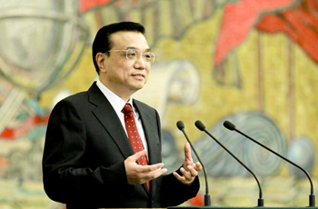 &ldquo;萬(wàn)事民為先&rdquo;&mdash;&mdash;記中共中央政治局常委李克強(qiáng)