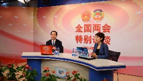 嘉賓向網(wǎng)友問(wèn)好