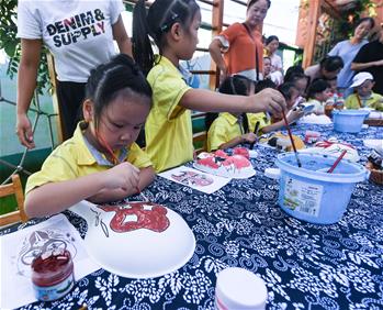 浙江長興：提線木偶劇走進&ldquo;開學(xué)第一課&rdquo;