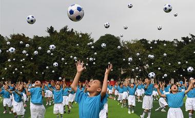 到校園去！國(guó)產(chǎn)體育品牌的&ldquo;市場(chǎng)下沉&rdquo;之路走得順暢嗎？