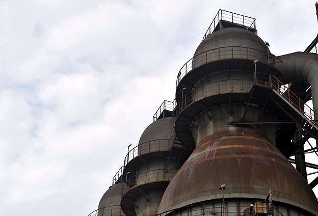 堅持以環(huán)保為前提，做到不環(huán)保不生產(chǎn)。