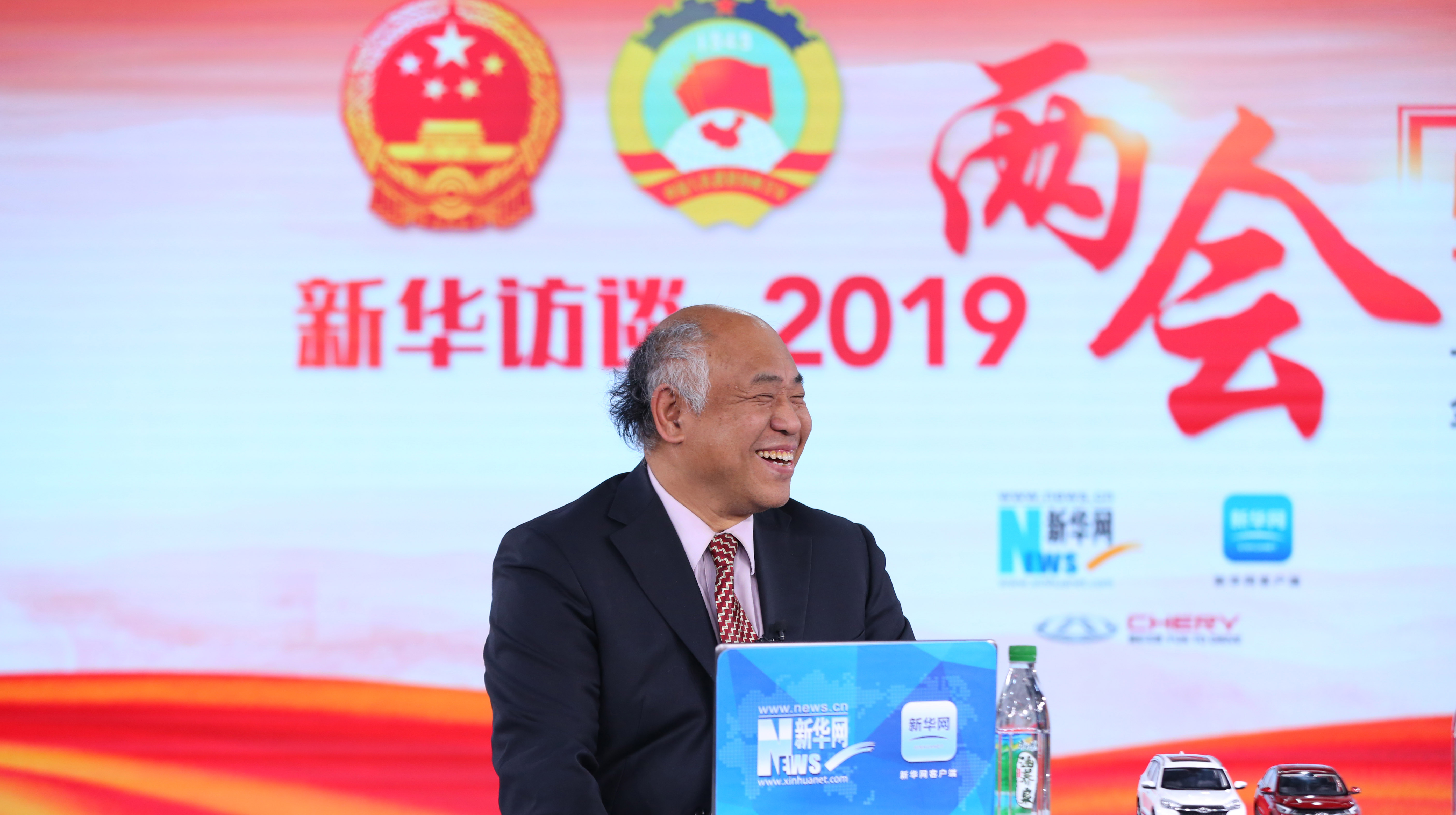 楊宜勇：宏觀調(diào)控首次將就業(yè)與財政、貨幣政策工具并列