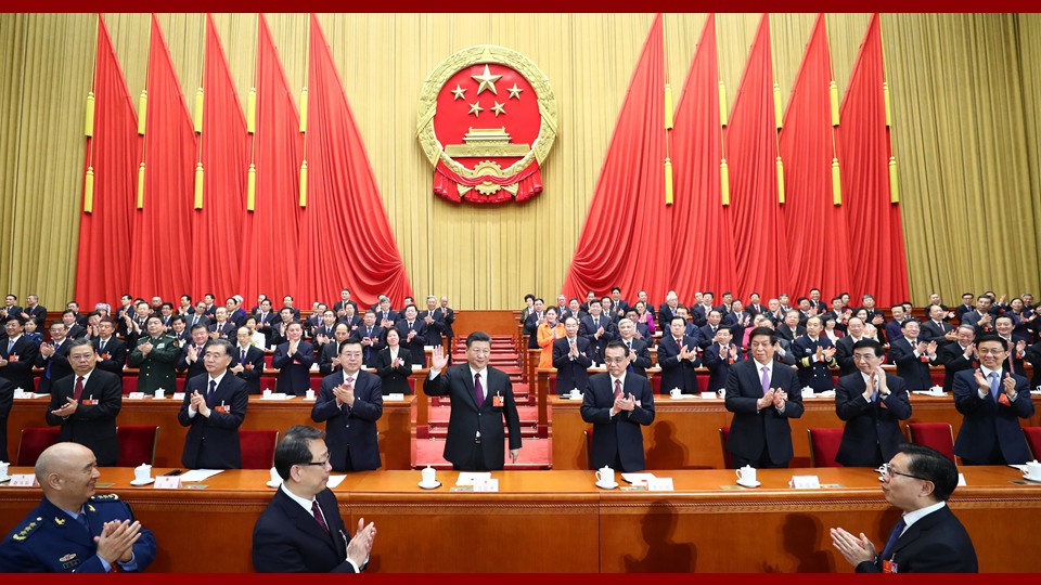 習(xí)近平當(dāng)選國家主席、中央軍委主席