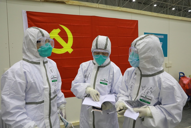 辛識(shí)平：黨員站立的位置，就是守護(hù)人民的防線