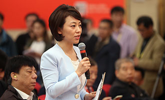 中央電視臺(tái)、中國(guó)國(guó)際電視臺(tái)記者提問