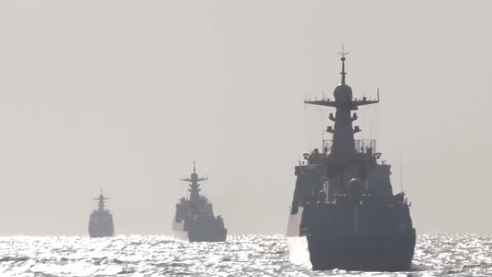 北部戰(zhàn)區(qū)海軍某艦艇訓練中心：聚焦實戰(zhàn)！8艘新型艦艇連續(xù)多天開展海上訓練