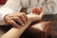 【健康解碼】中醫(yī)藥如何治療股骨頭壞死？